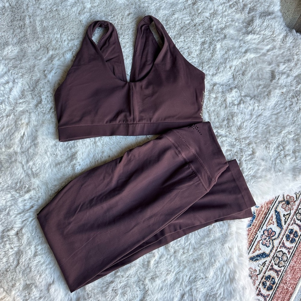 Gymshark x Whitney Simmons v2 Set in Dark Brown